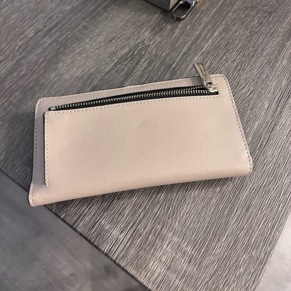 KATE SPADE Wallet ♠️ - Picture 5 of 8